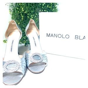 Manolo Blahnik Sedaraby D’Orsay silver pump